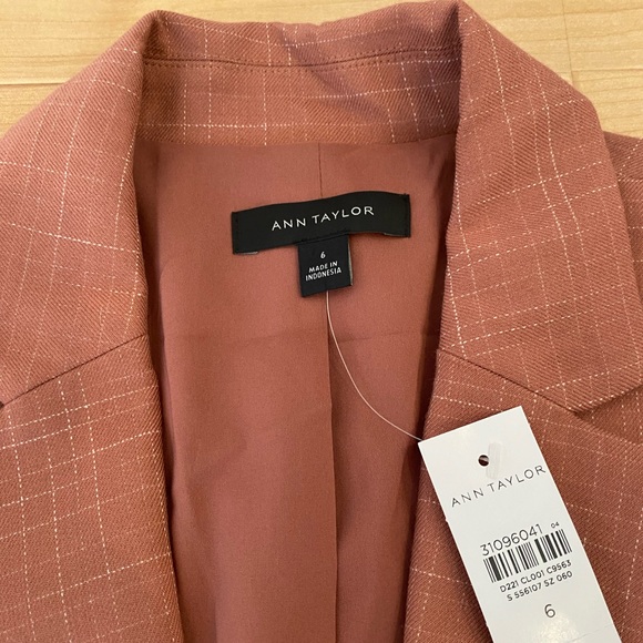 NWT Ann Taylor suit - Picture 2 of 6